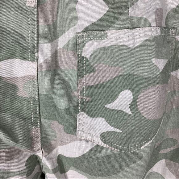 MOTHER The Shaker Chop Crop Fray Desert Camo Pants Size 23 Ankle Straight - Picture 6 of 9